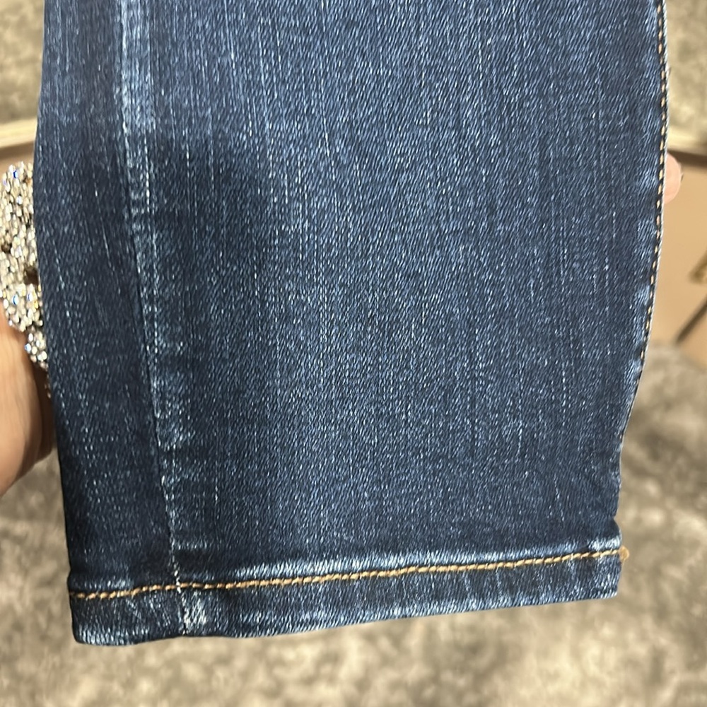 American Eagle size 2. - Picture 4 of 8